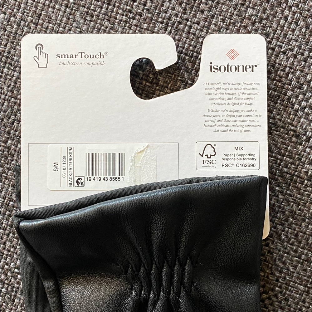 NWT isotoner Womens Lined Faux Leather Stretch Glove, Touchscreen Black S/M - Picture 3 of 7